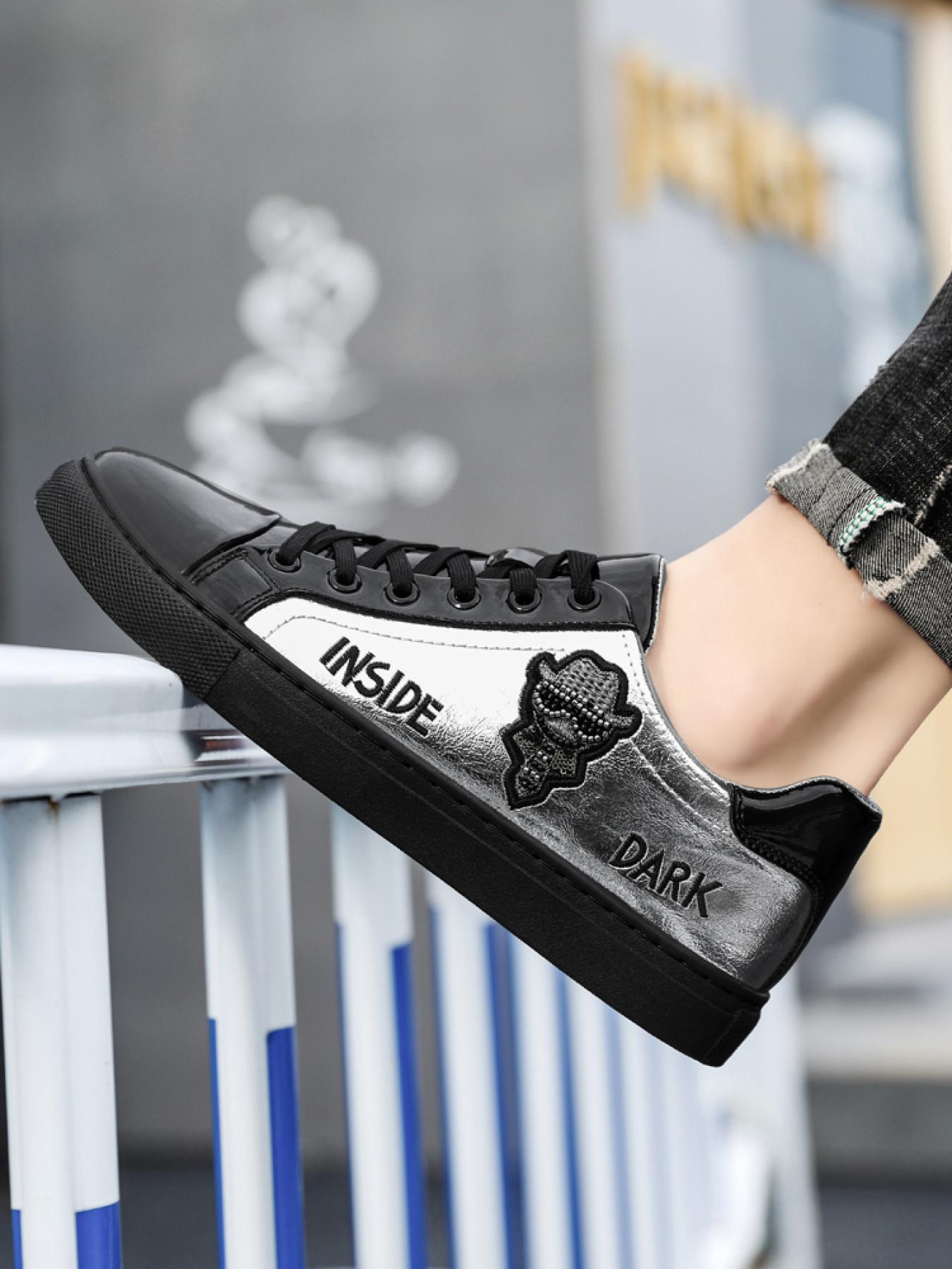 Unisex Black-Silver Color-Block Casual Sneakers: Glossy Design + Hot-Diamond Decoration, Daily Street Trendy Shoes