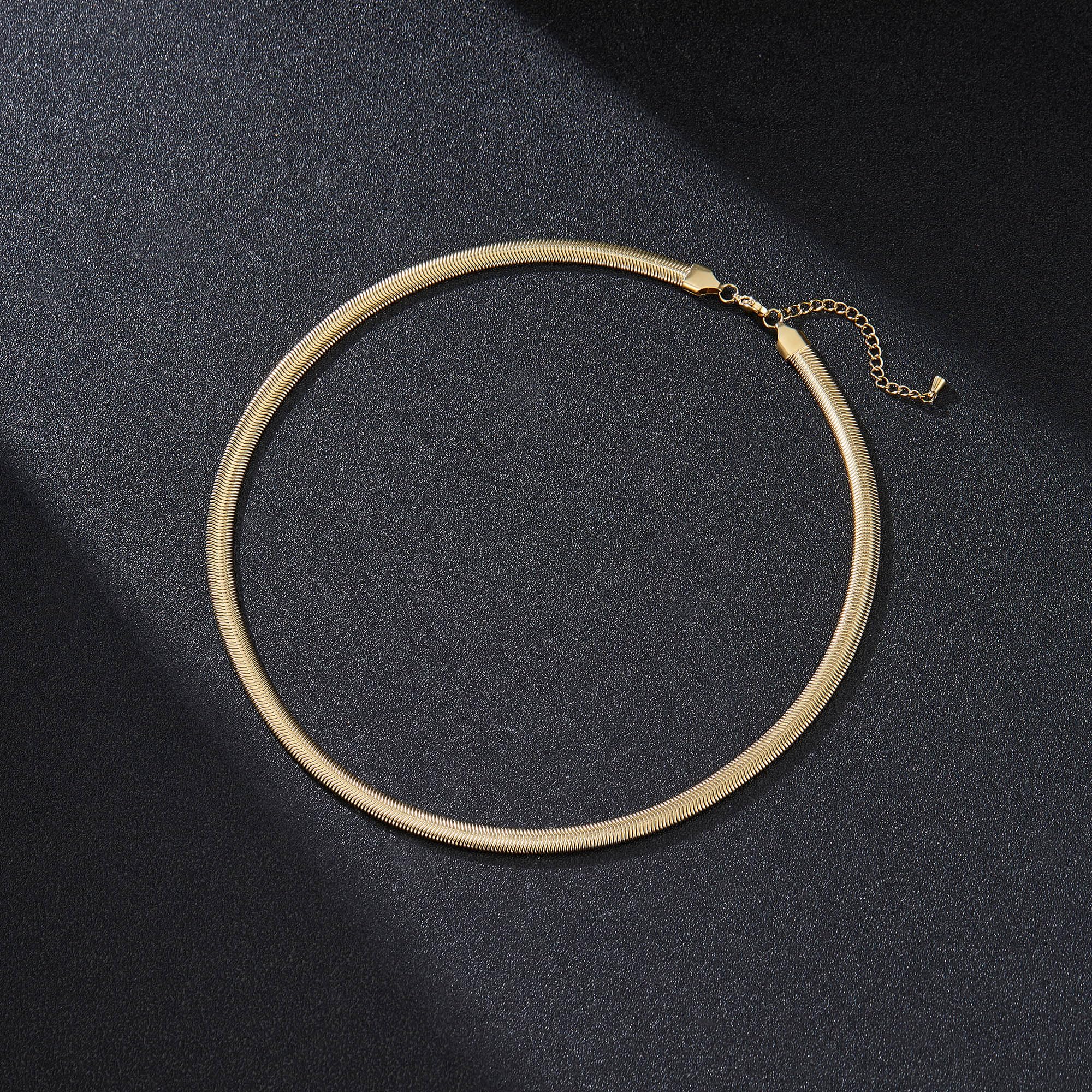 Mytys Snake Shape Chain Necklace and Bracelet 2 in 1 for Women Choker Necklaces Jewelry Gifts for Teen Girls