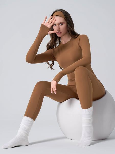 Women's Sporty Yoga Set, Raglan sleeves Top with Thumbholes, 25'' inseam Leggings with Pocket, Casual Activewear for Women, Comfortable & Stylish Design, Gym Outfit