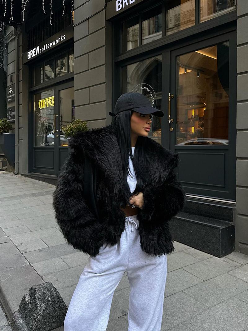 Women's Faux Fur Coat, Winter Street Style Casual Loose Short Large Collar High-End Fluffy Outerwear