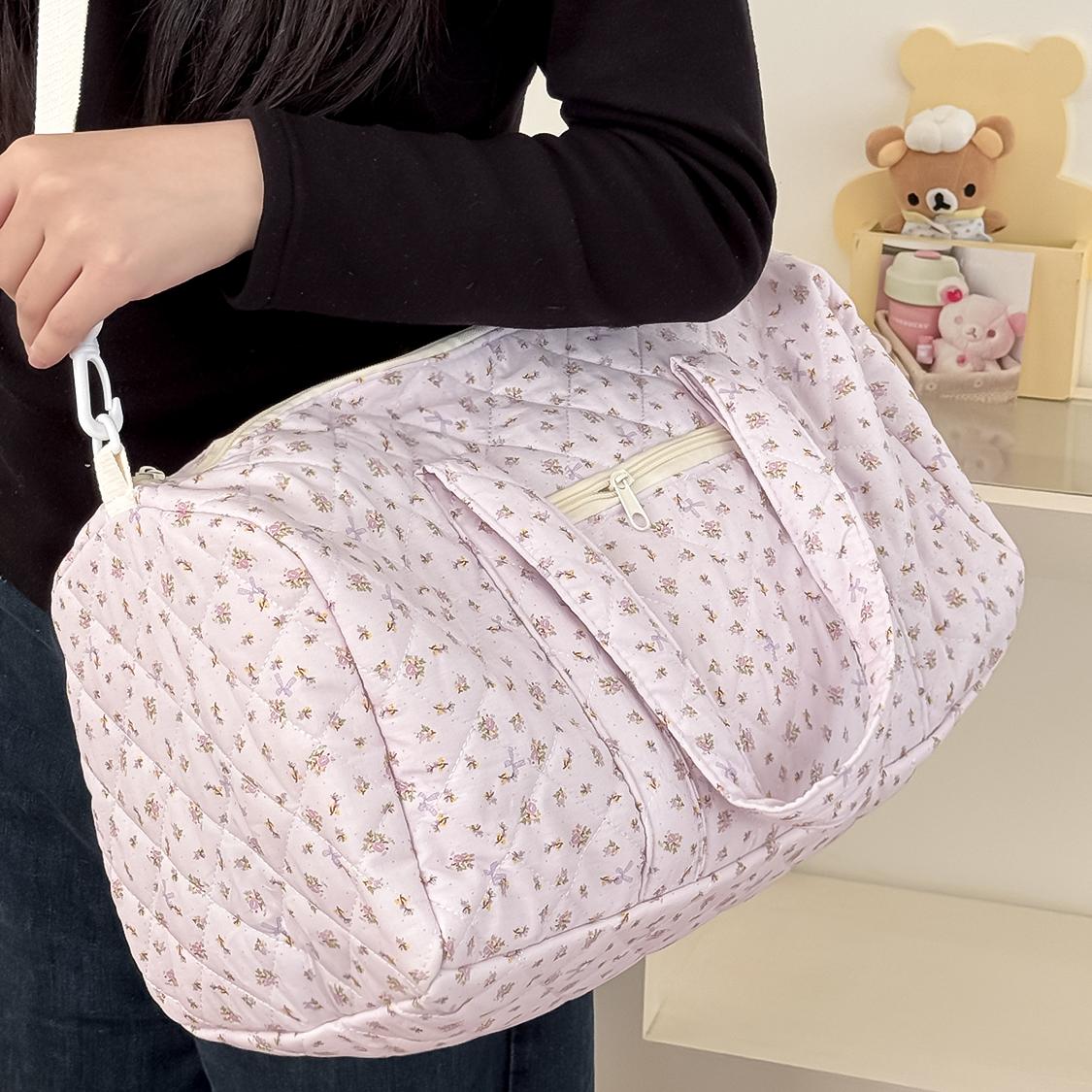 Instagram-style floral print soft quilted patchwork travel bag/gym bag with zipper; soft fabric weekend travel bag suitable for women.