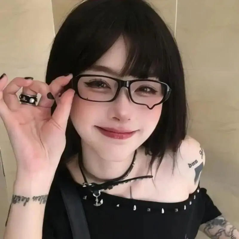 Y2K Anime Crying Eye Glasses, Kawaii Gothic Half Frame Eyewear, Unique Alternative Glasses for Women & Men, Cosplay & Streetwear