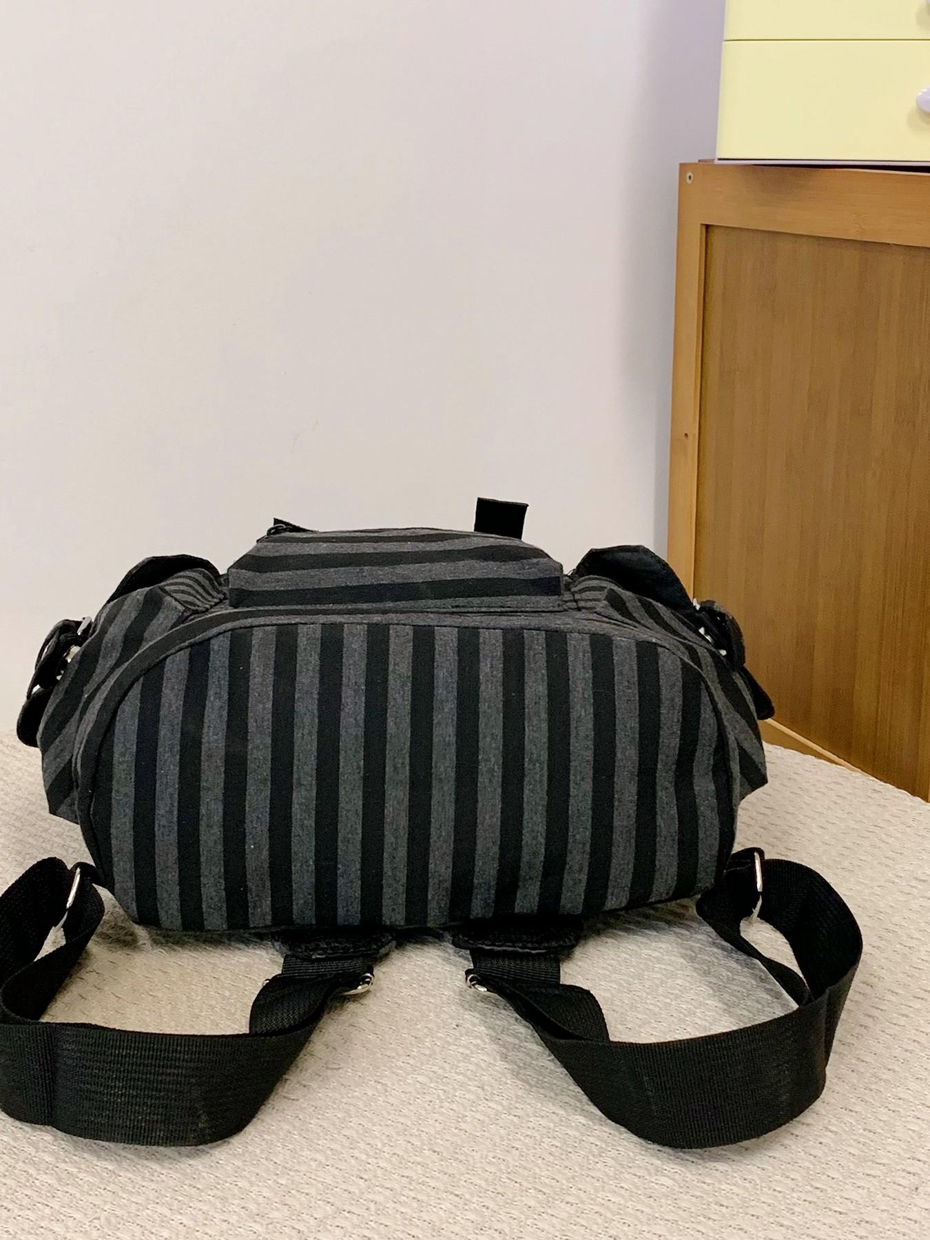 Artistic practical texture fashionable high-quality backpack, retro personality large capacity simple and versatile backpack, flip design, multiple zippered pockets, can accommodate books and documents, Multi Compartment Backpack