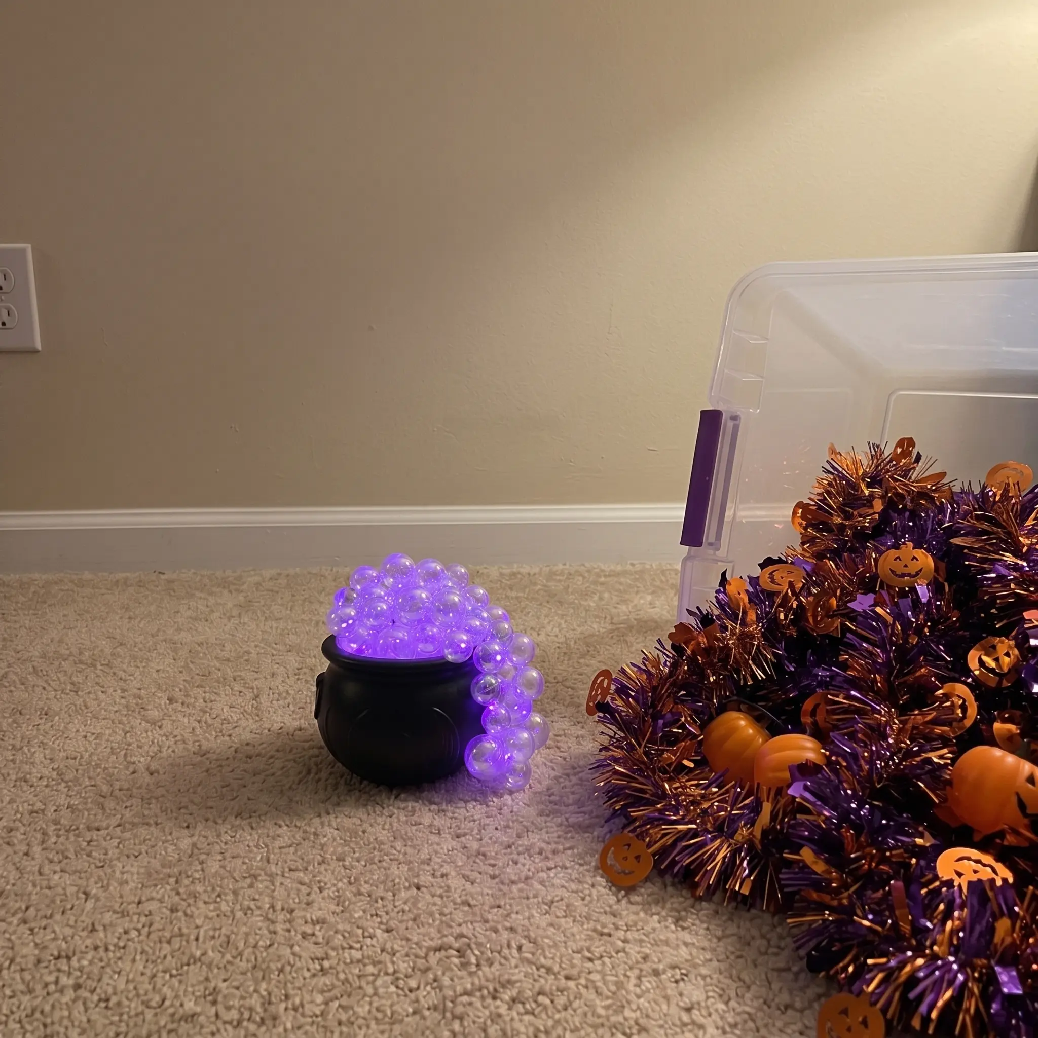 DIY Bubbling Witch’s Cauldron Centerpiece, Create Eerie Elixir, Spooky Table & Shelf Decor, Adult Halloween Sorcery, No Precious Metal Plating