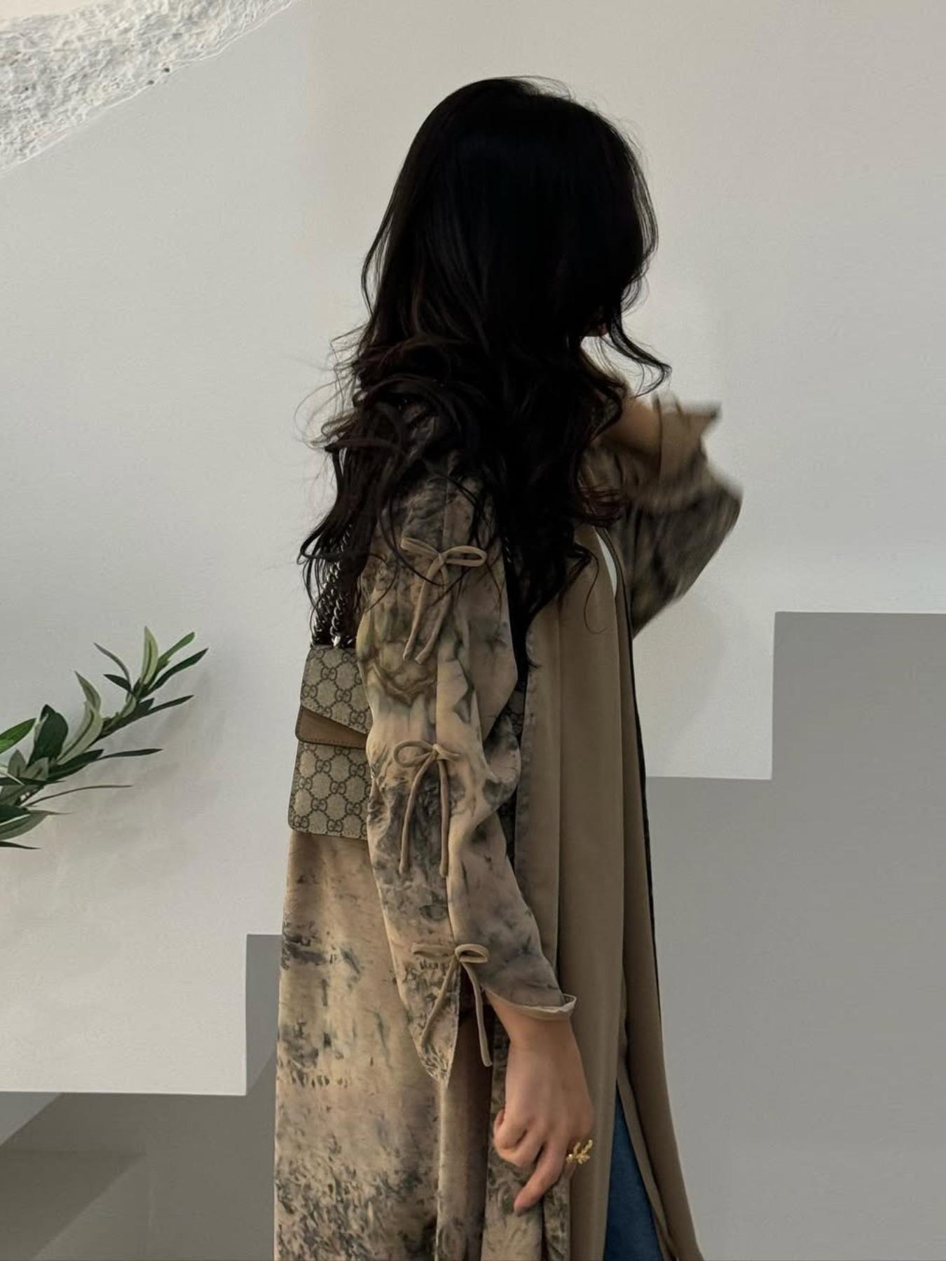 Elegant Double Layer Open with Headscarf, Abstract Tie Dye Pattern, Long Sleeve for All Seasons, Casual and Stylish Women's Islamic Wear, Abaya Hijab Set