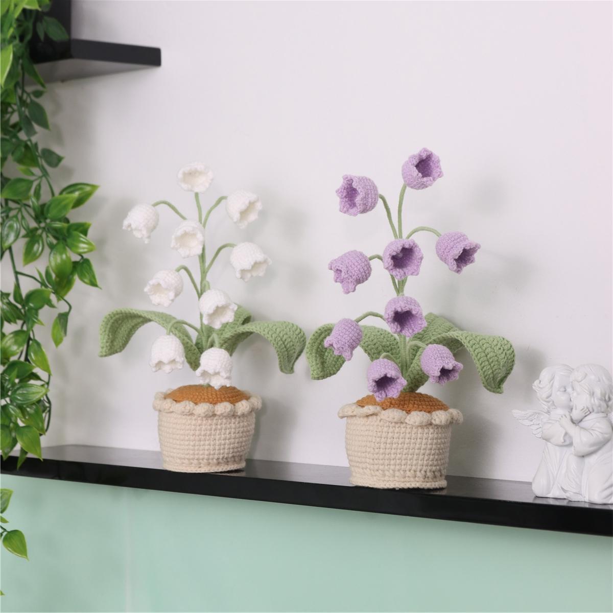 Cute Handmade Knitted Crochet Lily of the Valley Potted Décor, 1-Count Desktop and Home Decoration for Living Room and Bedroom, Perfect Holiday and Birthday Surprise Gift