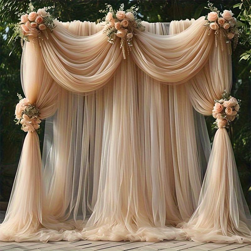 This romantic tulle fabric piece is perfect for large weddings, exuding an ethereal beauty while being versatile and practical. It can be used as a key element in wedding decorations such as arches, ceremony backdrops, banquet decorations, and tent décor.