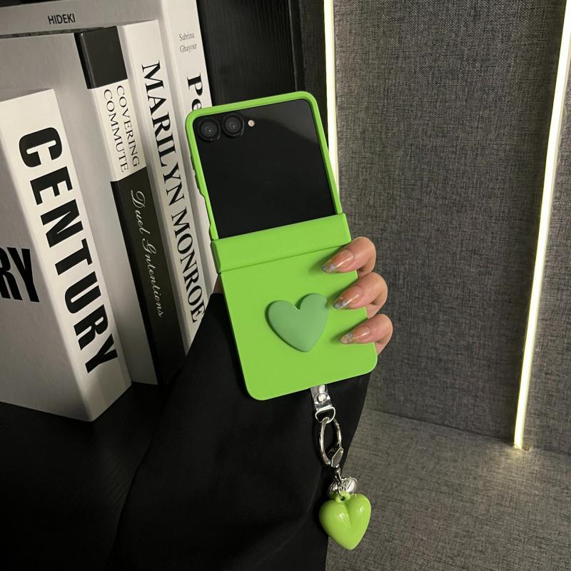 Hinged Soft-Touch Fluorescent Green 3D DIY Heart + Matching Heart Charm Flip Foldable Anti-Drop Protective Case for Samsung Galaxy Z Flip 7 FE / Z Flip 7 / Z Flip 6 / Z Flip 5