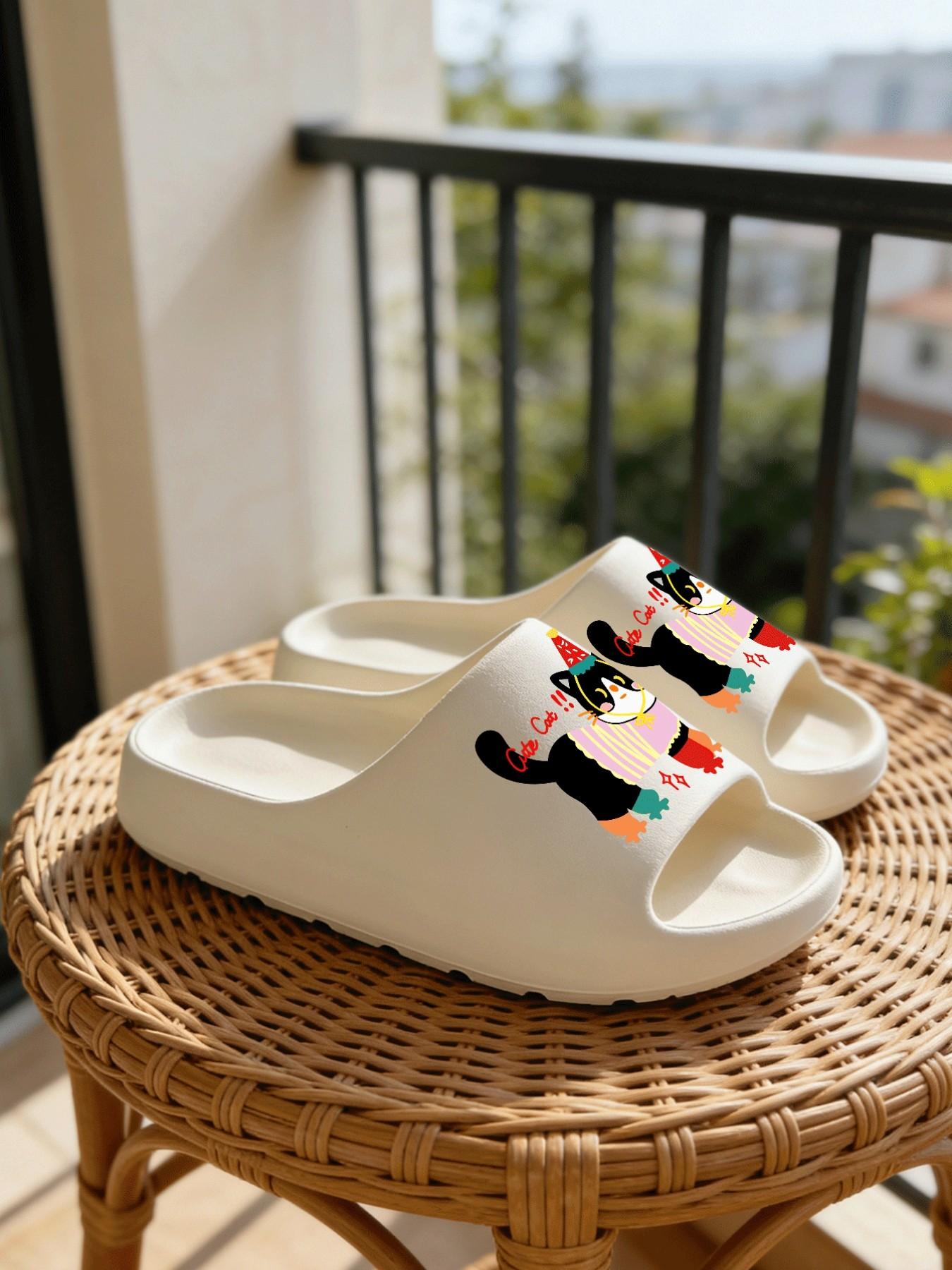 1 Pair Circus Cat Themed Printed Thick Sole Slippers, Cute Fun Style, Non-slip Soft Sole, Quick-dry, Indoor & Outdoor Dual-use, Open Toe Slides, Casual Slippers