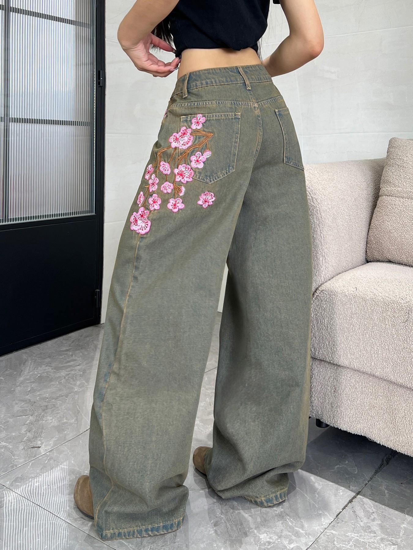 Women's High-Waisted Jeans, Embroidered Denim Jeans, Fashion Floral Embroidery, Loose-Fit Wide Leg Pants, All-Season Versatile Long Trousers, Denim Bottoms, Loose Cut Jeans, Multiple Colors Available