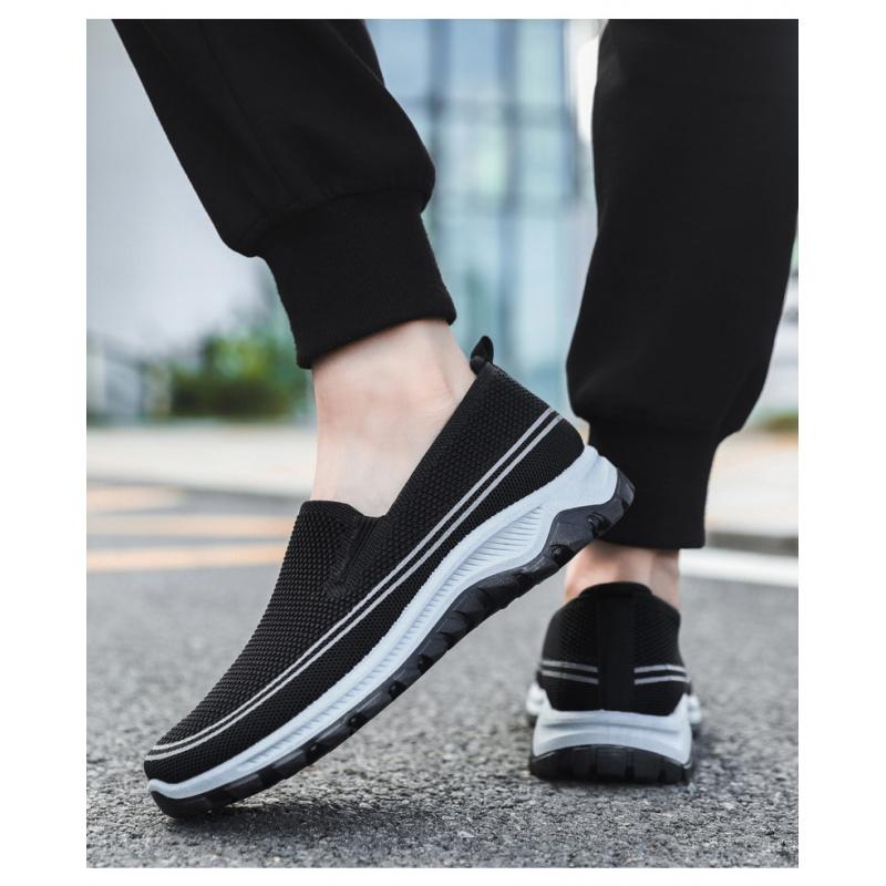 Summer slip-on loafers 2026 new model mesh dad shoes breathable lightweight casual shoes unisex shoes