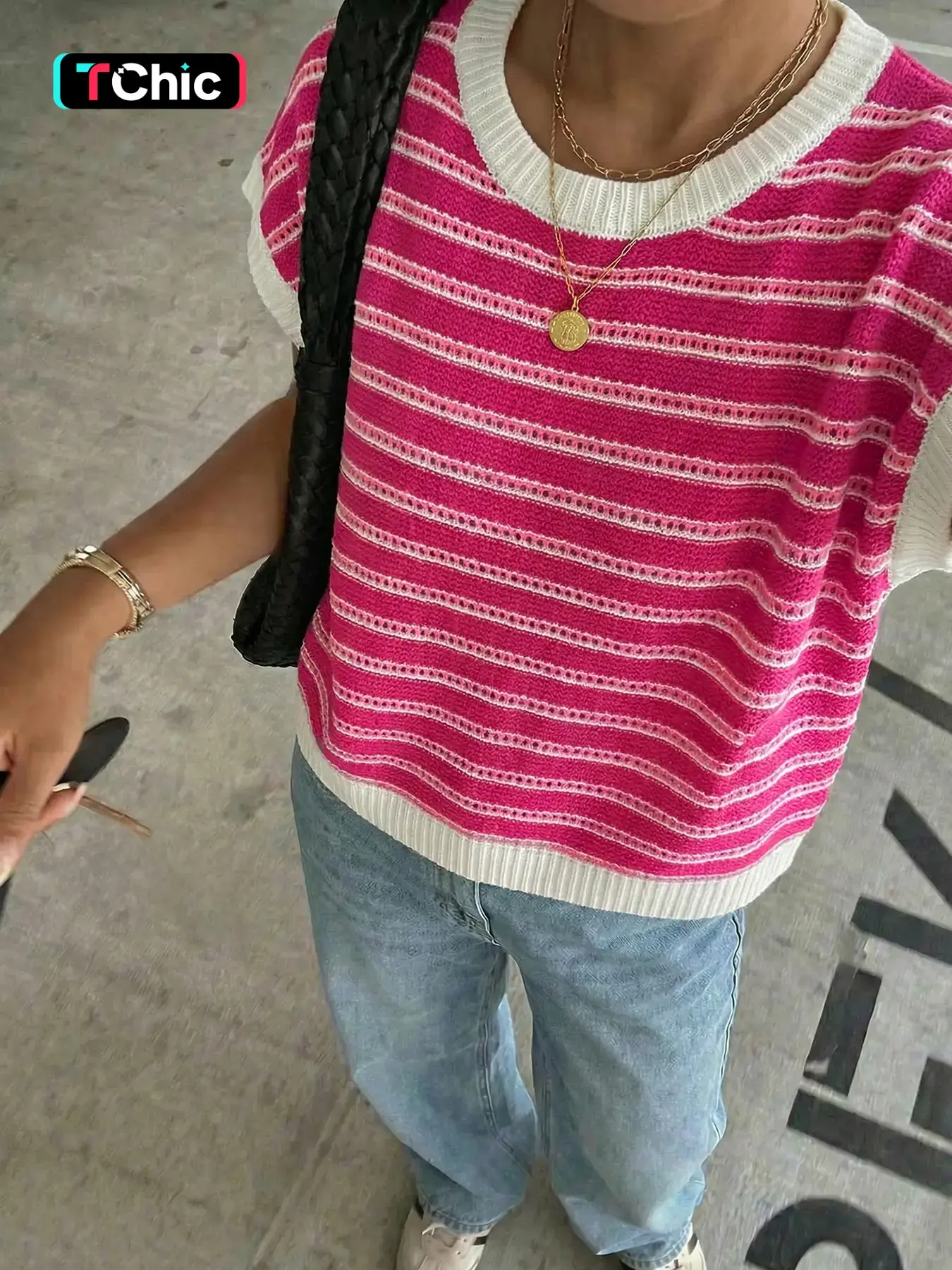 Women's Striped Knit Vest, Casual Loose Fit Sleeveless Top, Sleeveless Minimalist Style, Spring Summer Fashion, Elegant & Comfortable, Random Stripe Pattern