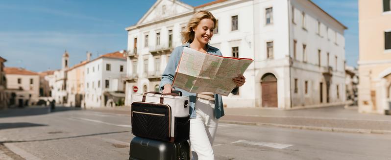 LOVEVOOK Lunch Tote Bag for Women,15.6 Inch&17.3 Inch Large Capacity Work Bag with Laptop Compartment, Teacher Tote Bag with Zipper, Handbag Insulated Bag Leakproof for Nurse, Office, College,TikTokShopStockUp