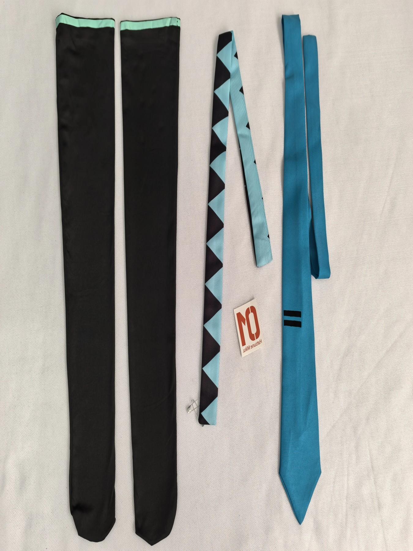 Miku Cosplay Full Set Silver Leather Fabric Suit Miku Cosplay Headwear Costume Outfit JK Sailor Dress High School Uniform Hallow