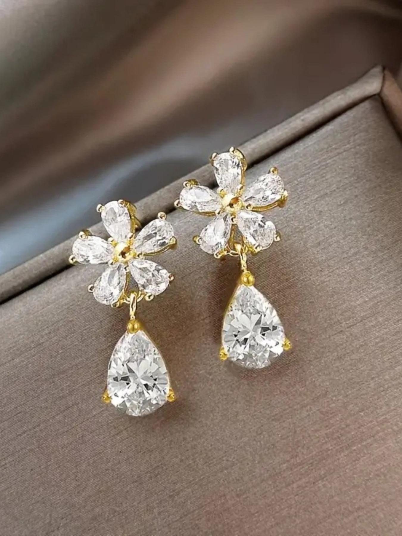 Light luxury flower water drop earrings, feminine temperament, elegant design earrings, fashionable versatile and exquisite jewelry, suitable for daily wear, the first choice for gifts