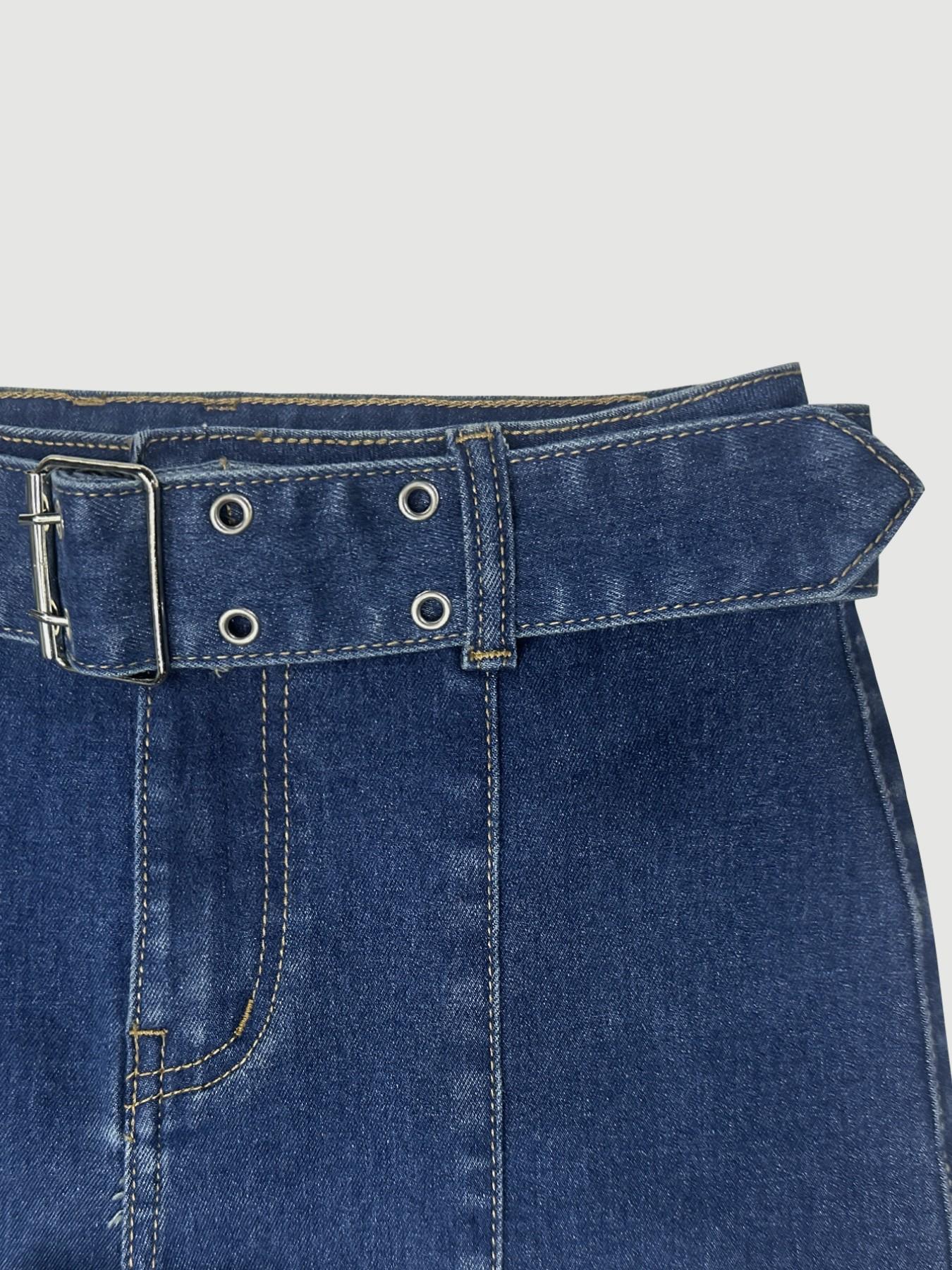 GILIPUR Women's Belted Slim Fit Denim Shorts, Low Waist Mini Pants, Medium Stretch Fabric, Summer Fashion, T-Chic Style