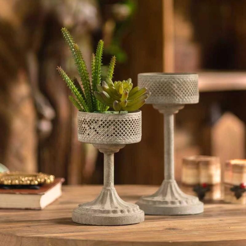 Vintage Distressed Candle Holder, American Industrial-Style Romantic Dinner Decor, Creative Decoration Item, Perfect for Candlelight Dinners