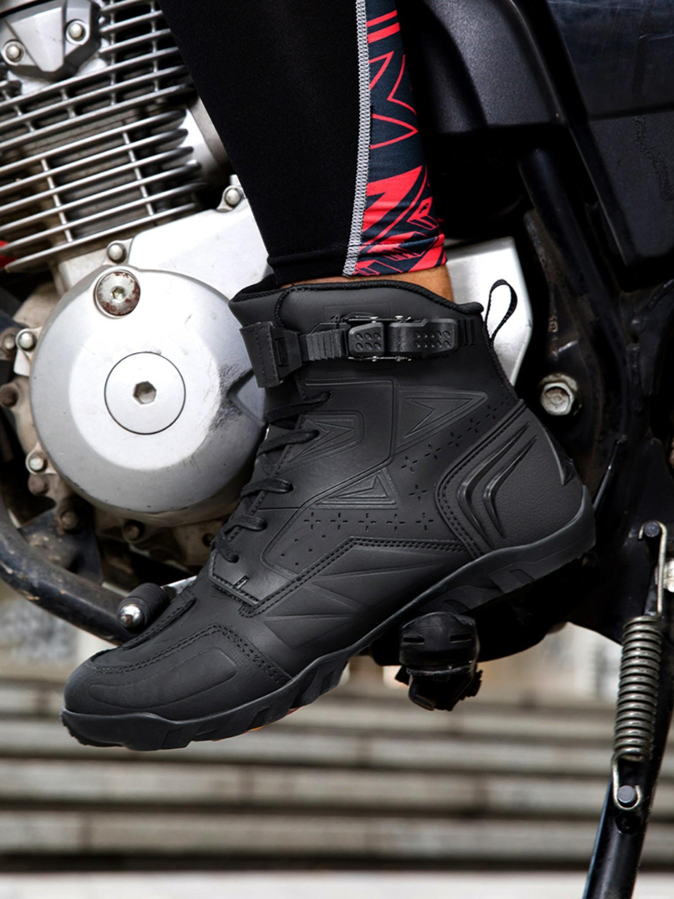 Men's Motorcycle Riding Shoes, Anti-Slip Racing Boots, Waterproof Safety Design, Comfortable and Secure, Ideal for Safe Cycling