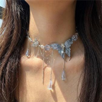 Heavy metal butterfly pendant necklace, spicy girl choker, sweet and cool retro punk necklace, tassel choker