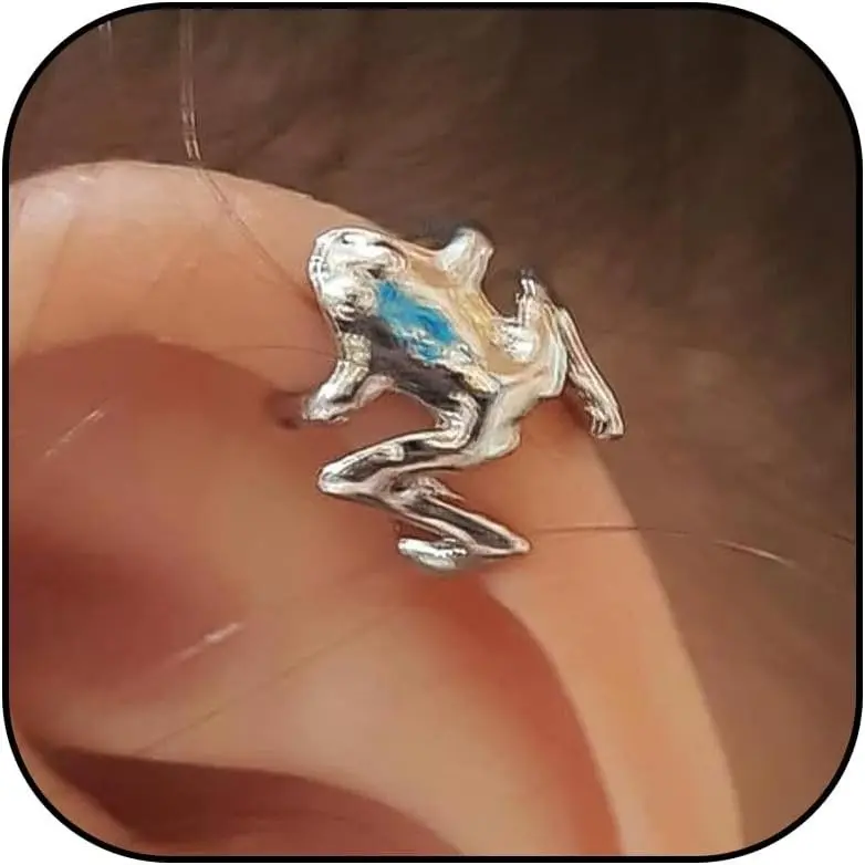 E1：frog cuff earrings