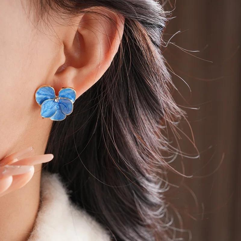 【Butterfly Orchid Stud Earrings】1Pair Spring and Summer Flower Petal Earrings Boho Ultra-Chic 3D Flower Earrings with Vintage Blue Glaze Floral Studs