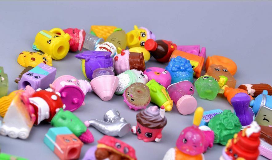 100Pcs/lot Many Styles Miniature Shopping Fruit Dolls Action Figures for Family Kid's Christmas Gift Playing Toys Mixed Seasons