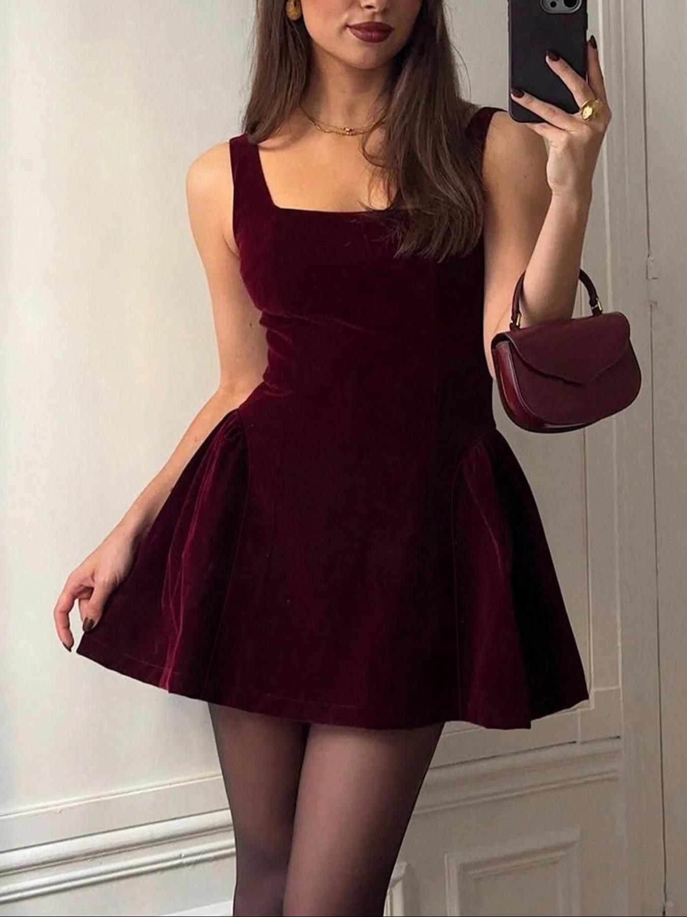 Elegant French Style Women's Short Dress, Romantic Valentine's Day Party Gown, Vintage Backless Fitted Mini Dress, Elegant Sleeveless Bodycon, All Seasons Casual Wear