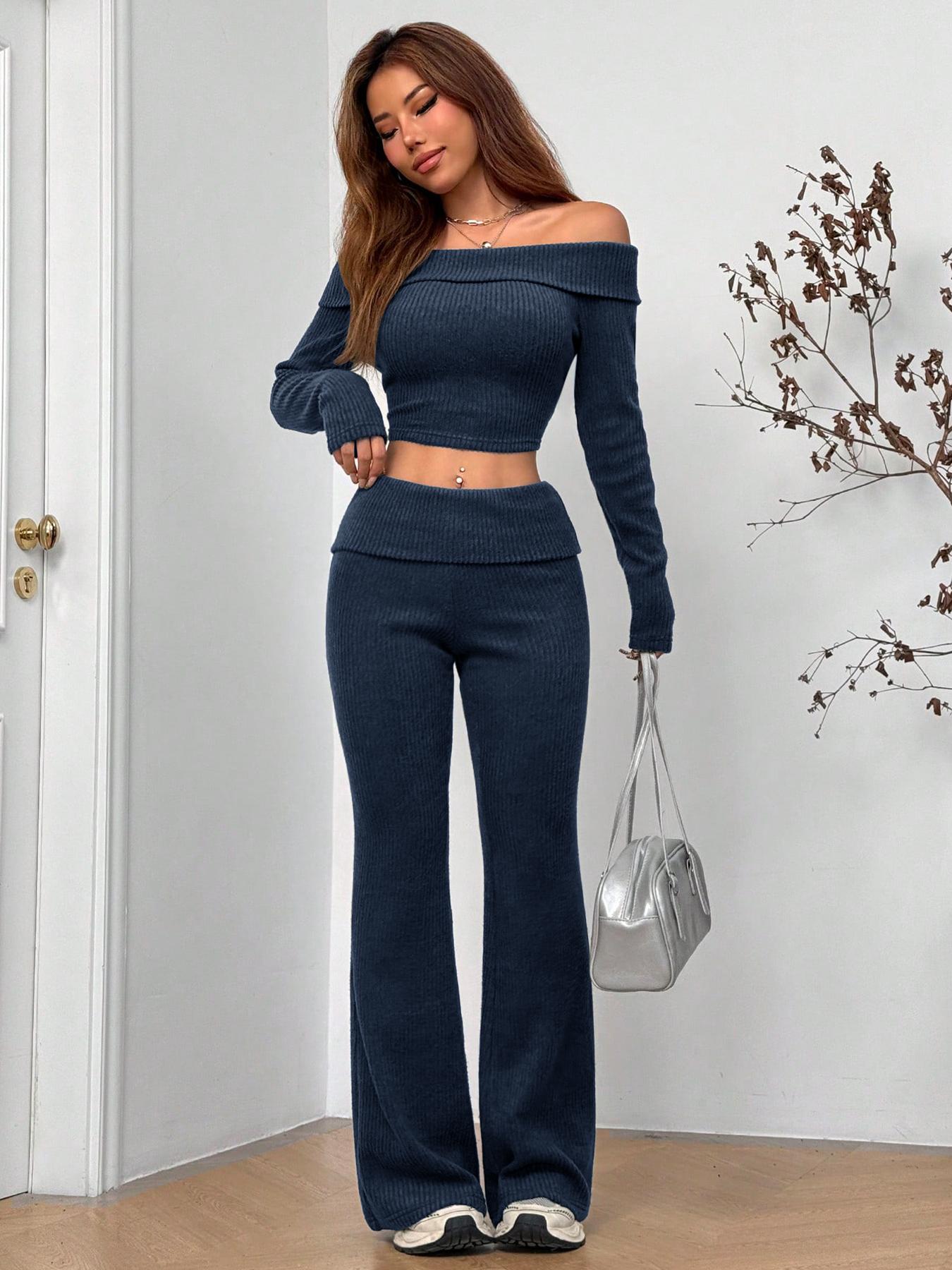 2026 Women's 2-Piece Matching Set, Off-The-Shoulder Long Sleeve Crop Top & High-Waist Flare Leg Pants, Sexy Y2K Ribbed Knit