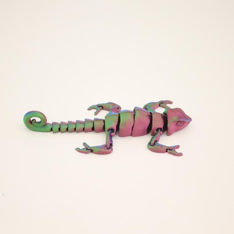 3D Printed Chameleon Figurine with Realistic Eyes, Moving Joints, Articulated Fidget Figurines, Home Decor, Christmas Gift, Birthday Present, Animal Statue