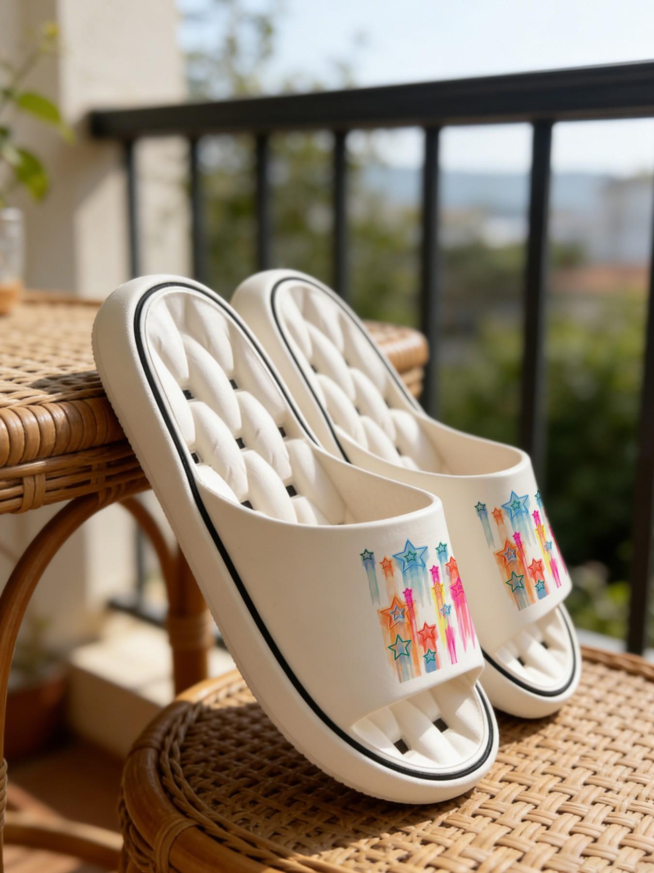 1 Pair Rainbow Shooting Star Themed Printed Hollow Massage Thick Sole Slippers, Sweet Cool Girl Style, Non-slip Soft Sole, Quick-dry for Bathroom, Indoor & Outdoor Dual-use, Open Toe Slides, Bathroom Casual Slippers
