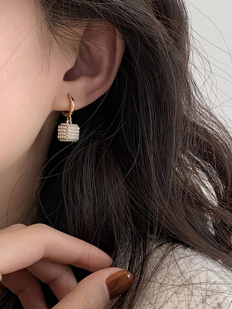 French Vintage Geometric Square Faux Pearl Earrings, Simple Elegant Design, Unique Ladies' Daily Wear Party Jewelry, High Quality Earrings