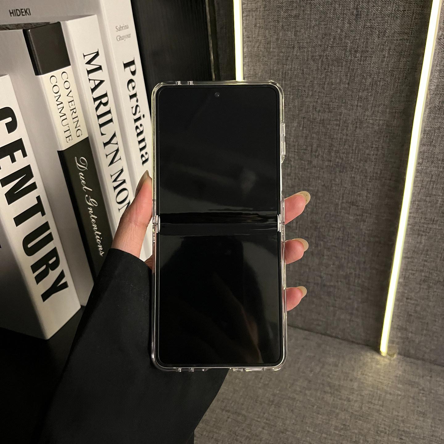 Korean Style Premium Shell-Pattern Center Pivot Stand Case, Flip & Foldable Anti-Drop Protective Cover for Samsung Galaxy Z Flip 7 FE / Z Flip 7 / Z Flip 6 / Z Flip 5