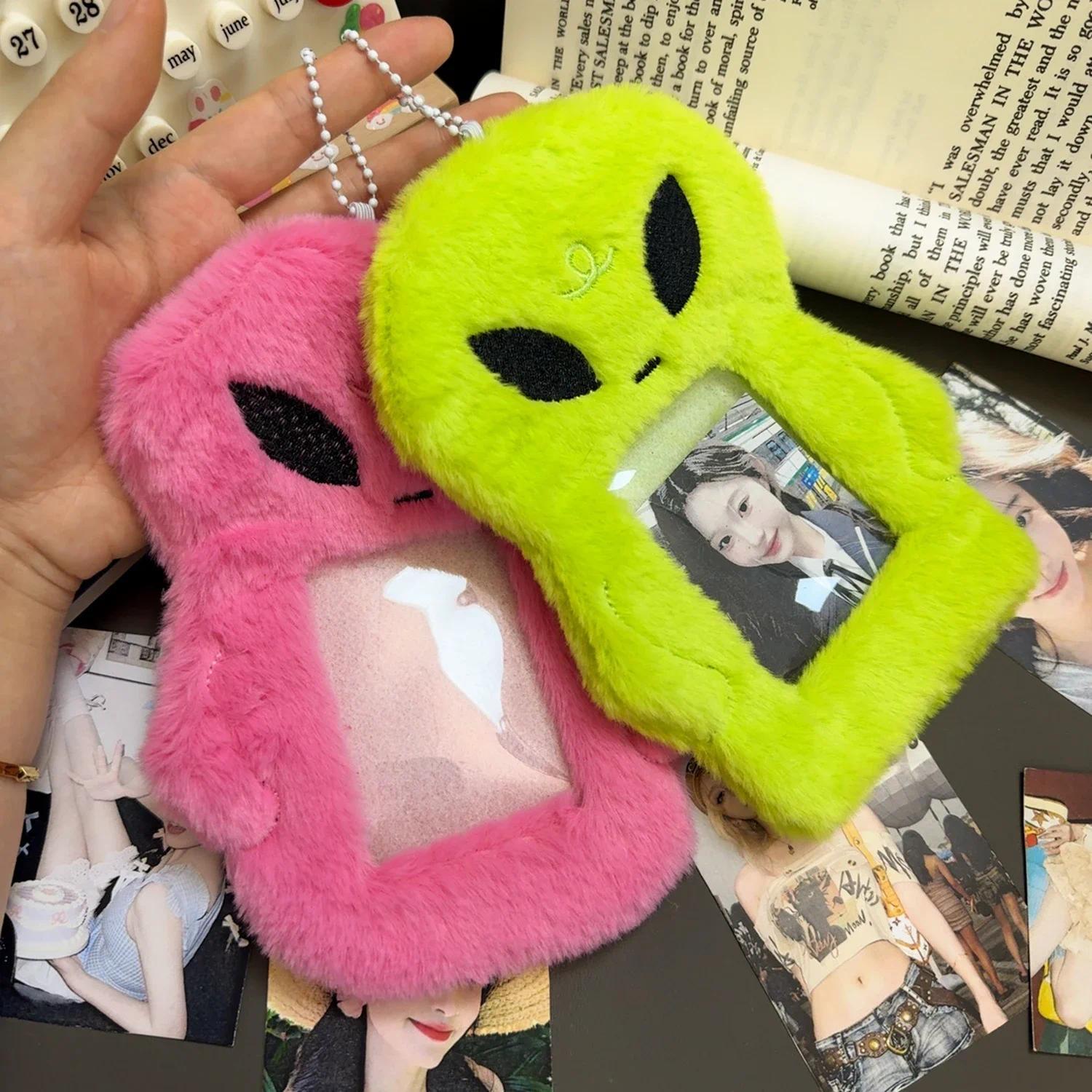 Cartoon Alien Plush Photocard Sleeve - 3in/13*18cm Small Size Anti-Scratch Anti-Lost Accessory for Kpop Idol Fans, Fits Small Cards, Stickers, Postcards, Everyday Use Wearable Electronics Accessory