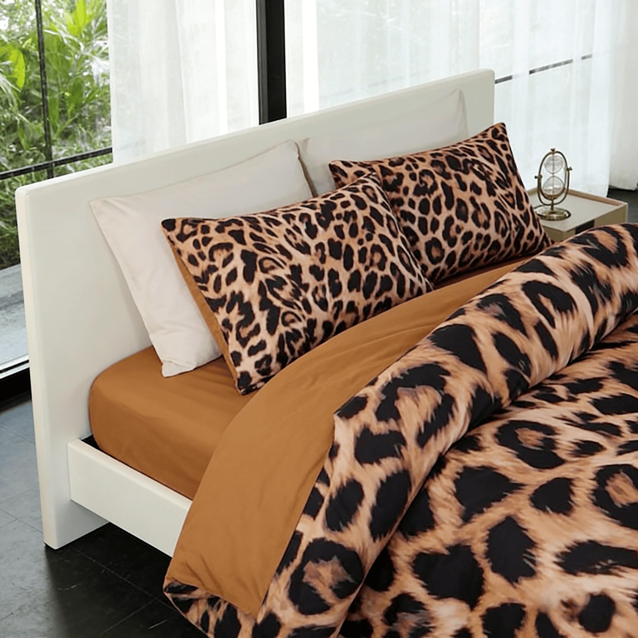 3pcs Leopard Print Bedding Set, Includes 1 Duvet Cover + 2 Pillowcases No insert, Soft and Comfortable, Perfect Gift for Bedroom Decor