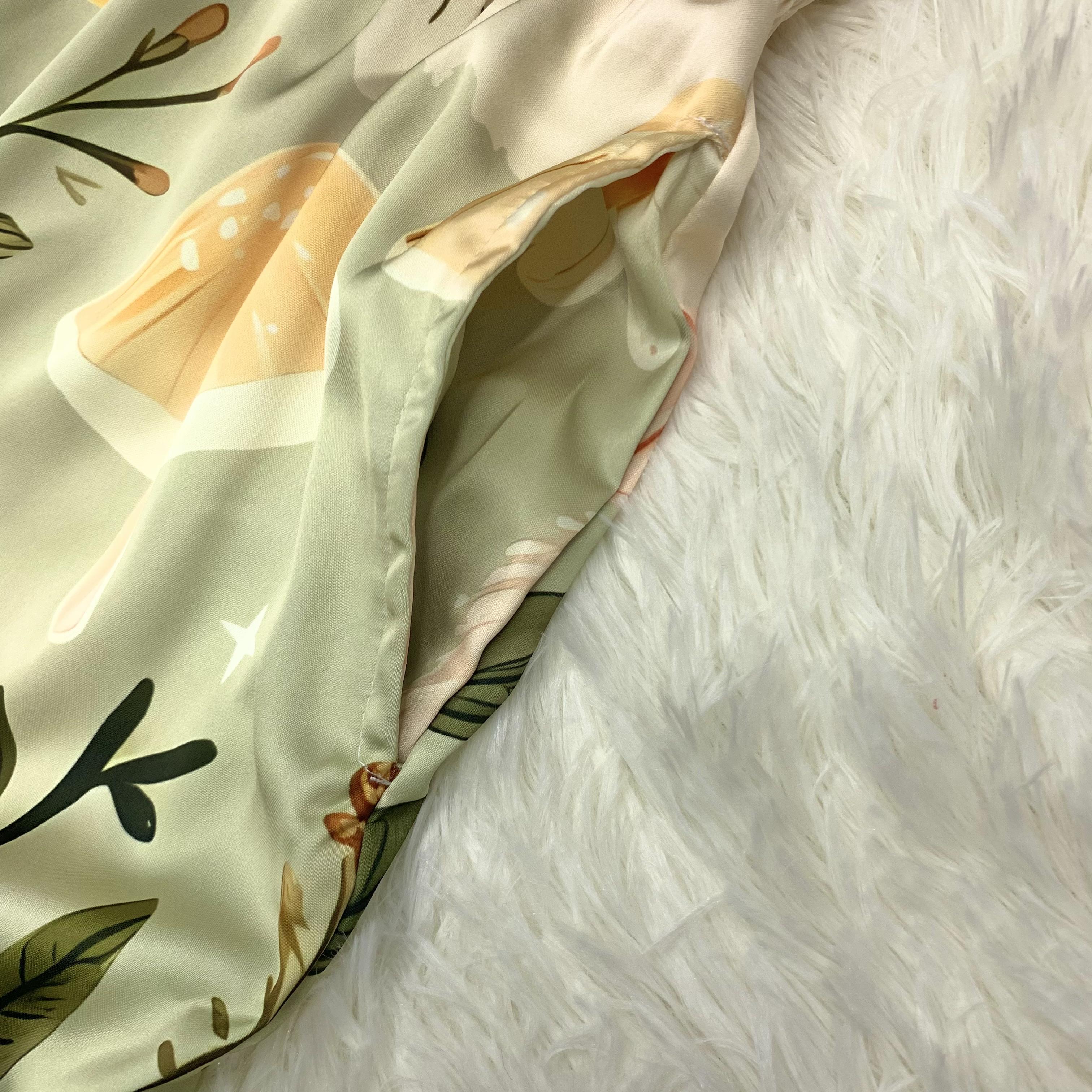 Women's New Autumn Pastoral Mushroom & Daisy Print Satin Wide-Leg Pants, Comfortable Elastic Waistband, Flowy Pants Outfit for Home or Outdoor Wear Women's New Autumn Pastoral Mushroom & Daisy Print Satin Wide-Leg Pants, Comfortable Elastic Waistband, Flowy Pants Outfit for Home or Outdoor Wear