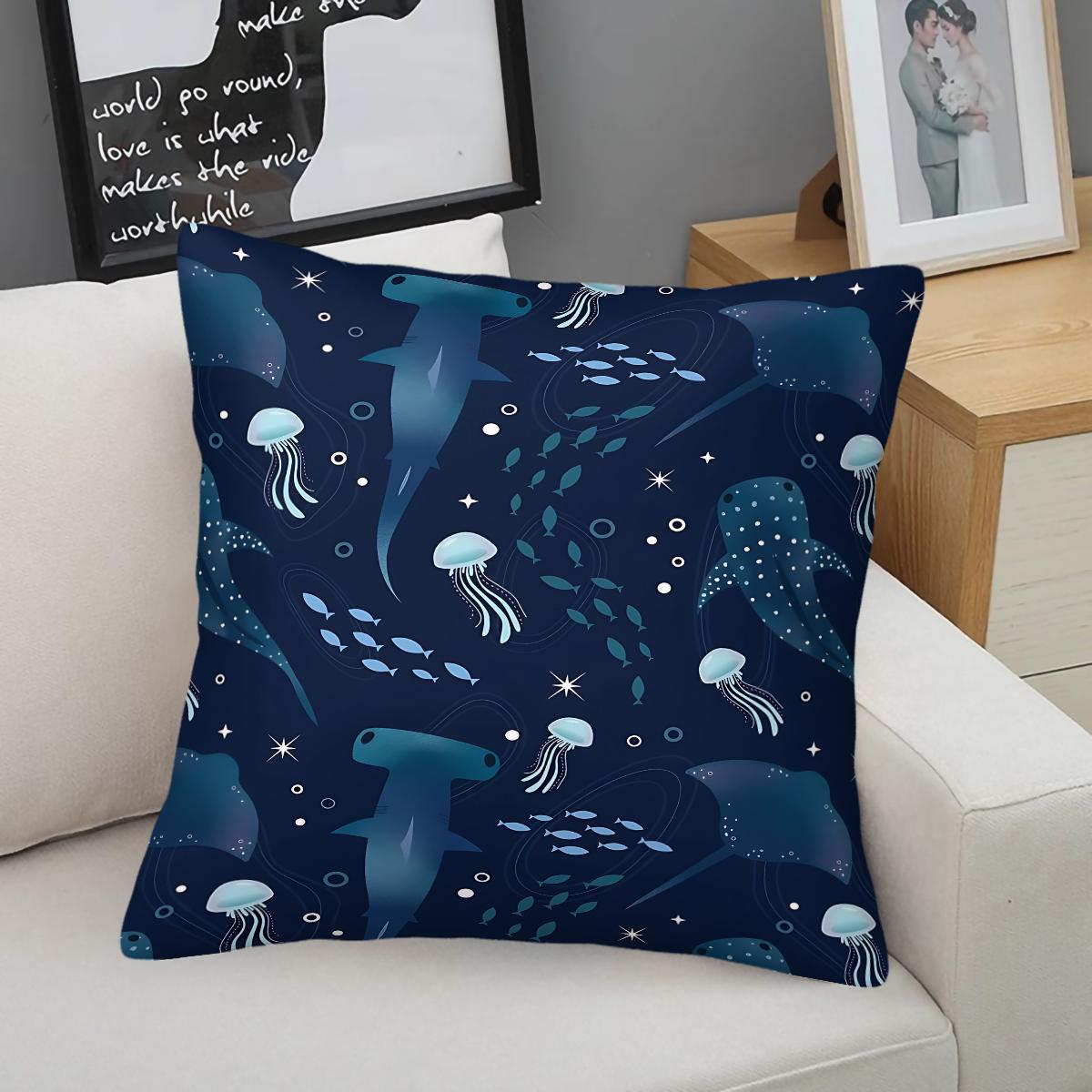 Deep-Sea Creature Patterned Throw Pillows, a Lively Hammerhead Shark and Jellyfish, 45cm Square and Include a Pillow Insert. Perfect Choice for Ocean-Themed Decor, Offering Soft Comfort and an Ideal Addition to Sofas and Bedrooms.