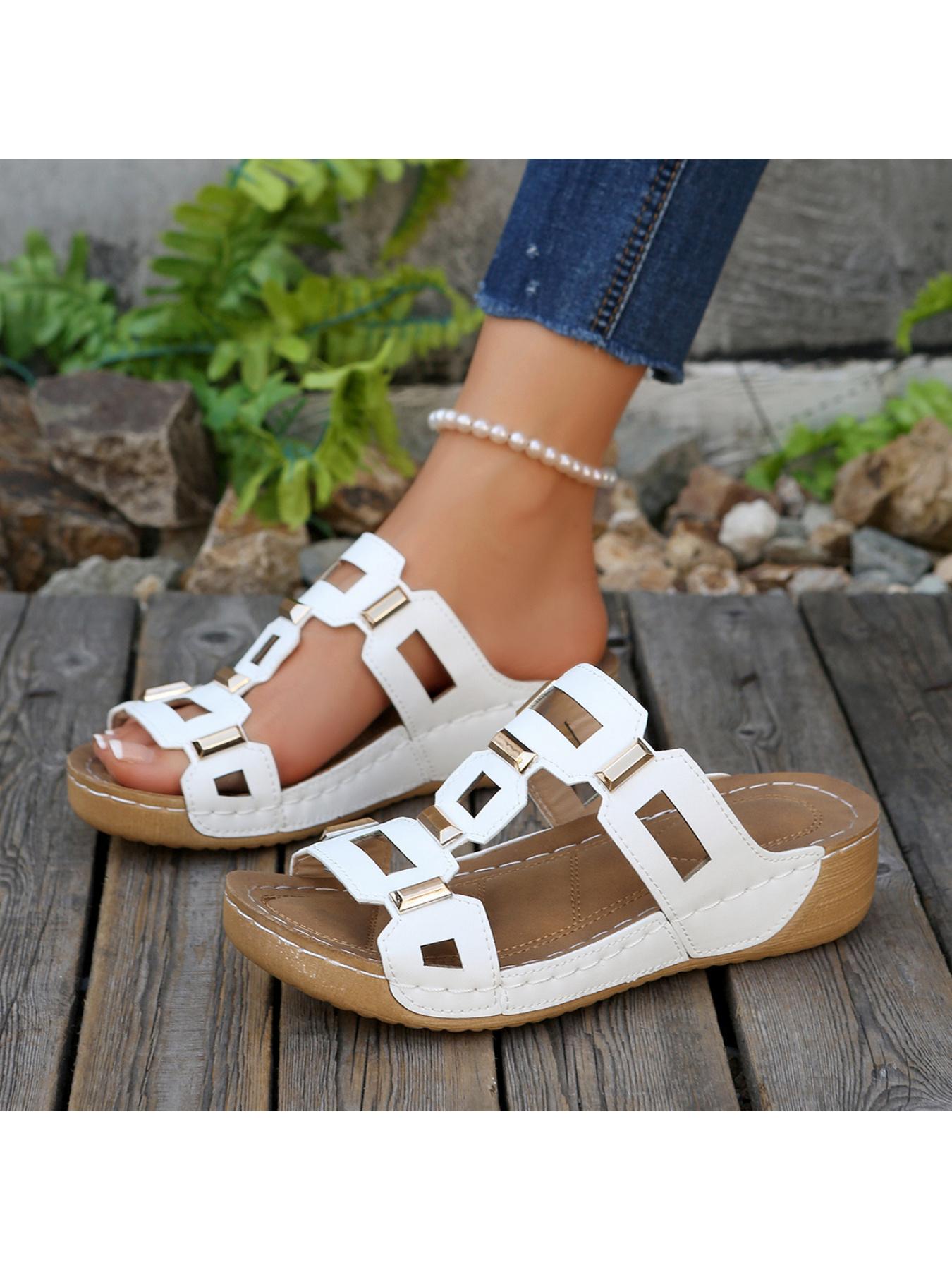 Women's sandals with thick soles, height-increasing, figure-flattering and comfortable for all-day wear. Available in four colors, versatile for commuting, dating and daily fashion.