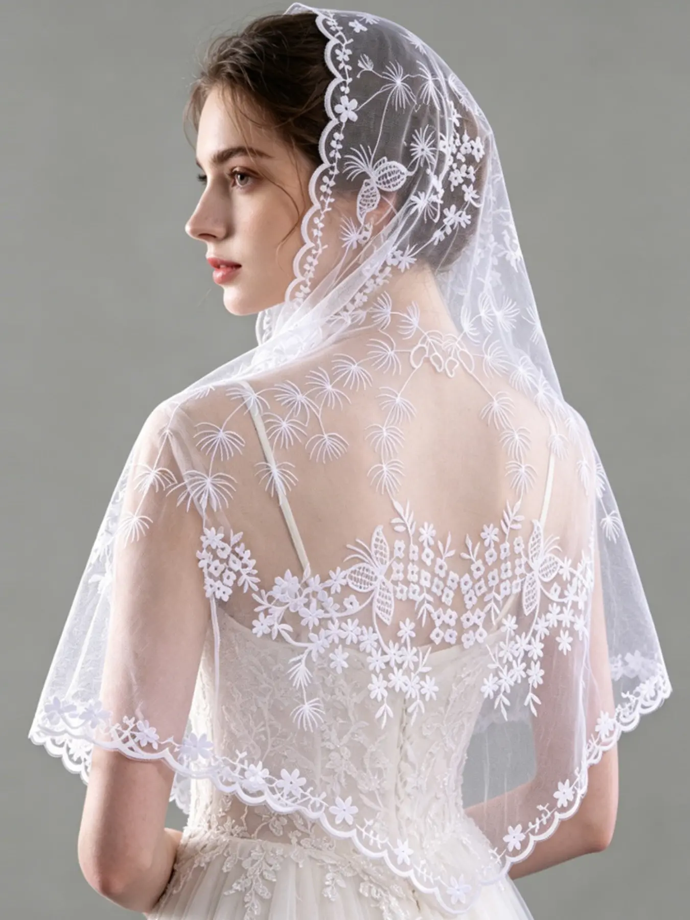 Lace triangle scarf, bridal headscarf, prayer shawl, dual-use lace veil, wedding trim, covering wrap, shoulder cover