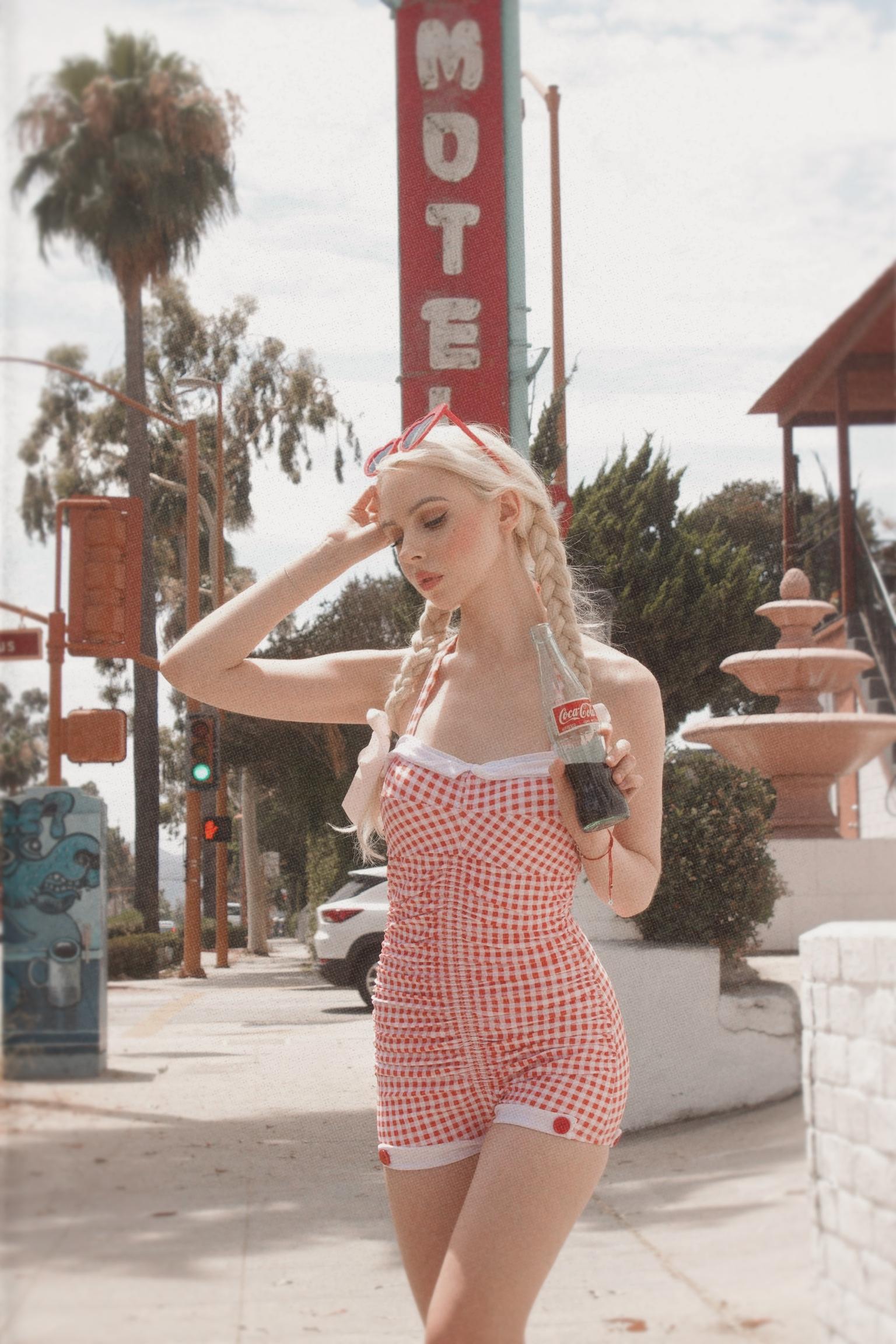 GINGHAM 1950S HALTER BOWKNOT ONE-PIECE WOMENSWEAR SWIMSUIT Swimoutfit Swimmingsuits