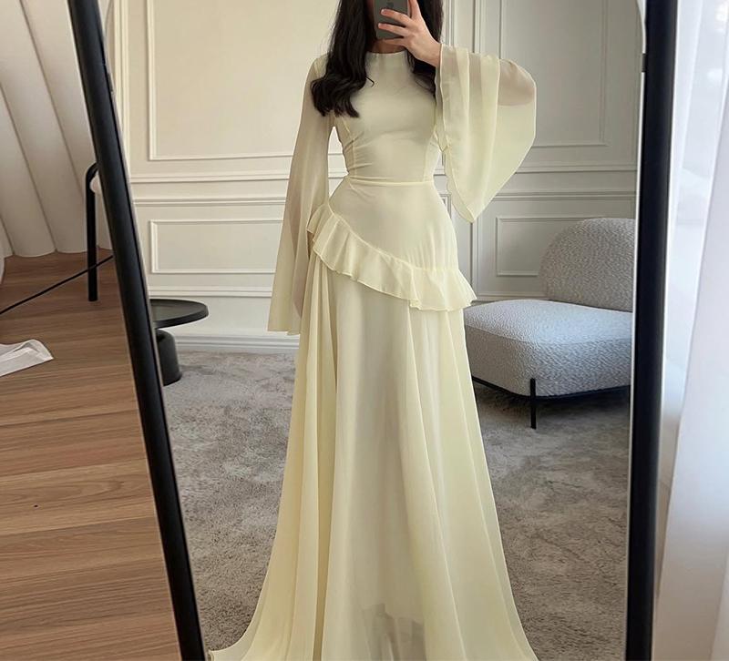 Women's Slim Round Neck Solid Bell Sleeve Floor Length Formal Garment - Polyester Blend, Elegant Fit, Ideal for Graduation, Formal Parties, Available in XXXL (Womens Dresses)