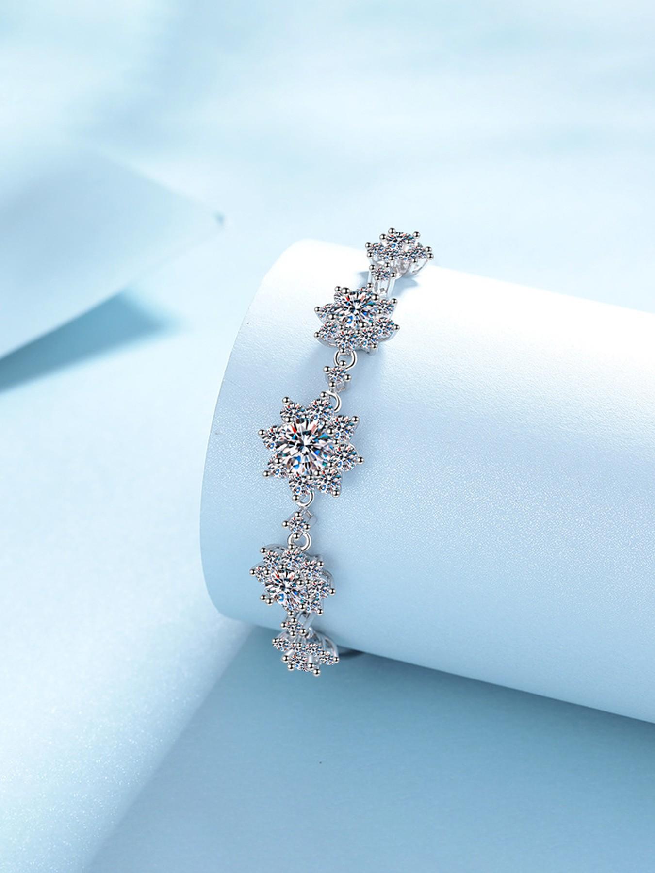 A 2.6-carat morganite Christmas snowflake men's and women's bracelet, made of S925 silver, suitable for daily wear as well as for weddings, engagement parties, events and vacations. Also a great gift for Christmas, birthday or anniversary