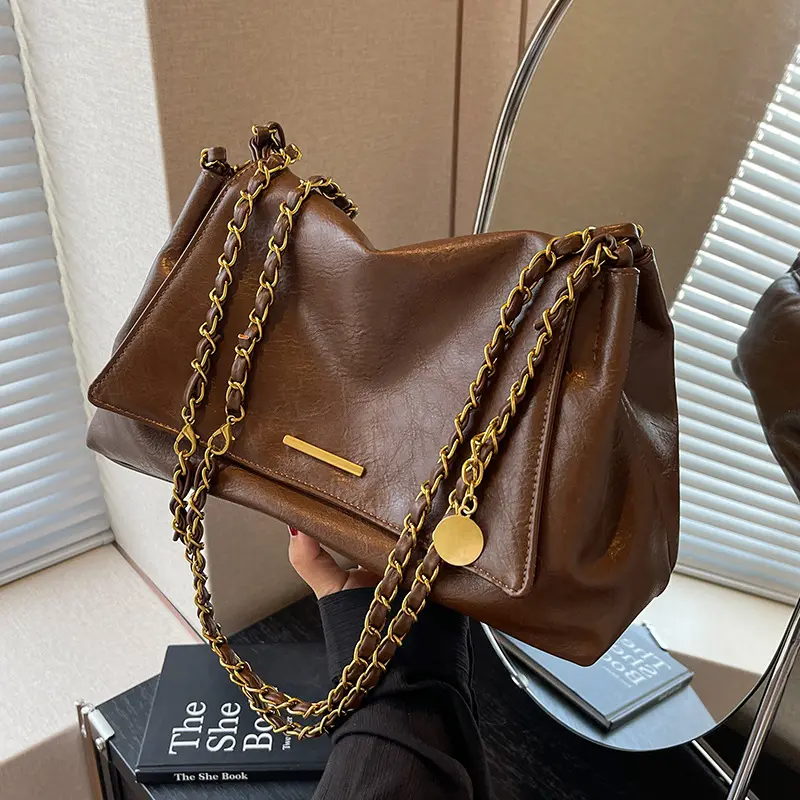 Women's Plain Large Single-Shoulder Tote Bag - Soft Vintage-Inspired Handbag with Topstitching, Chain Detail for Everyday Commutes, Casual Outings (Black, Cream, White, Coffee, Brown)