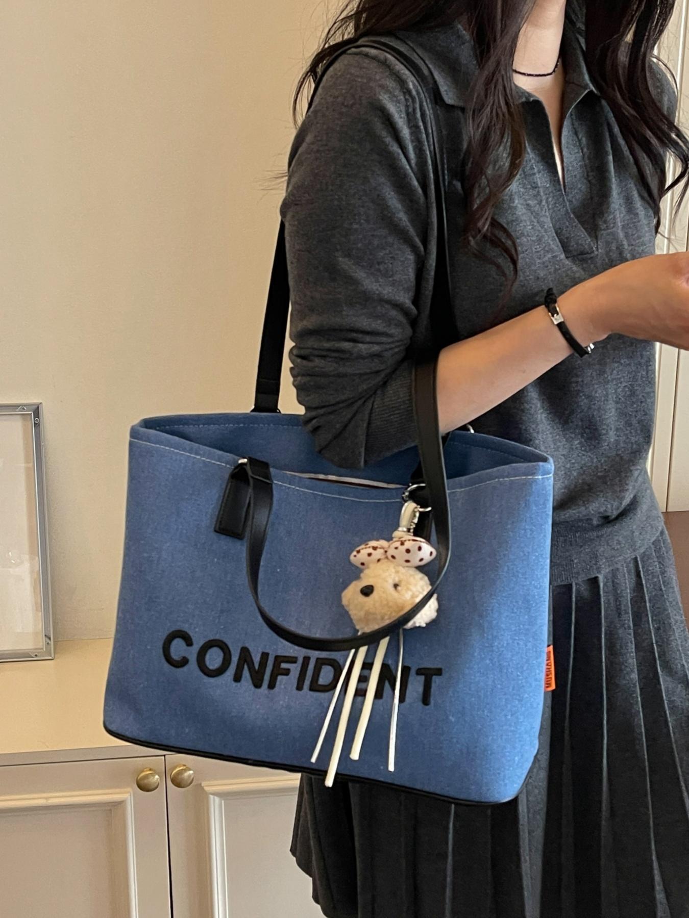 Fashionable and lightweight luxury large-capacity letter-embroidered tote bag, convenient and niche with cute bear pendant for daily commute shoulder/handbag