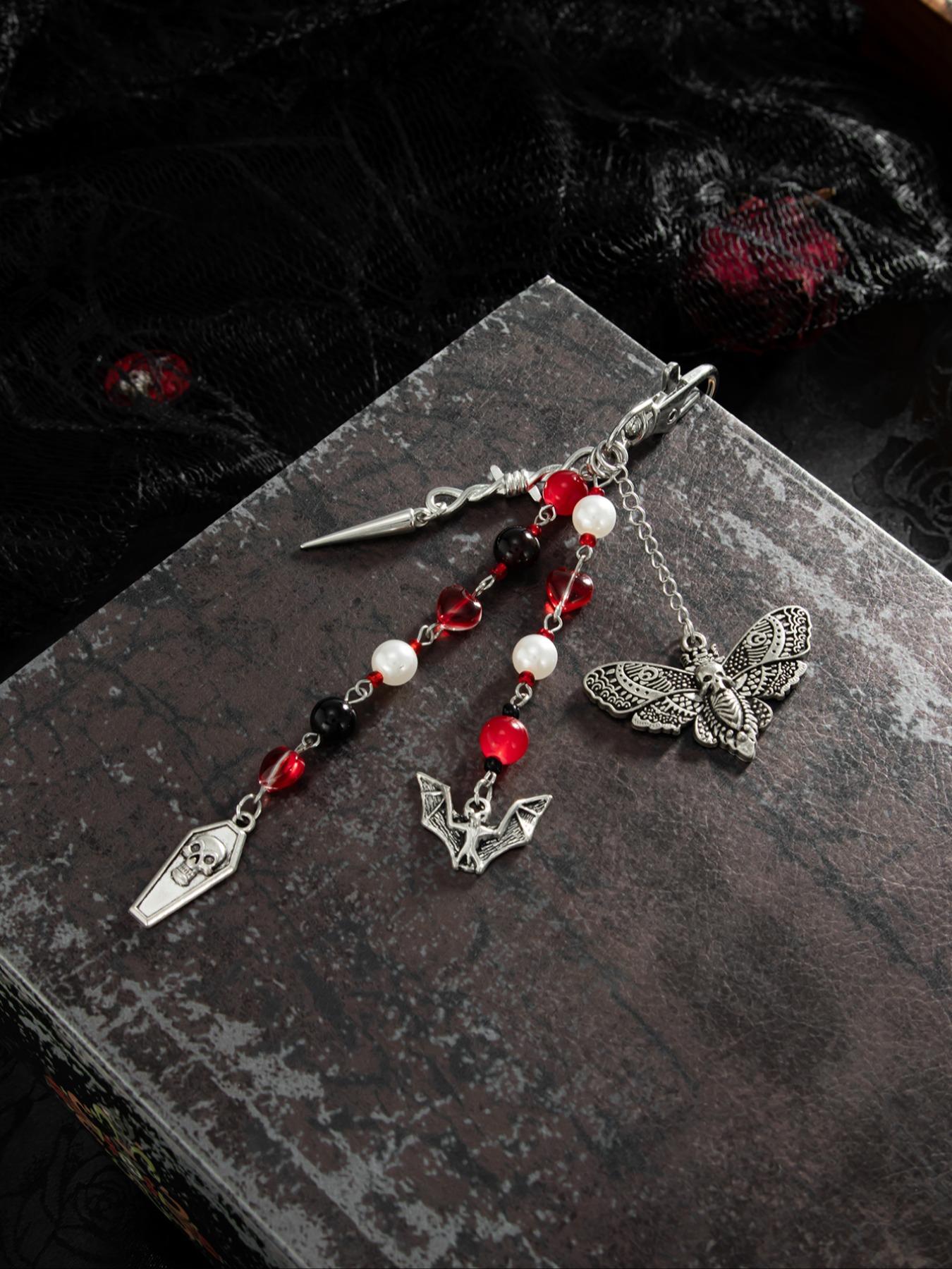 Punk Gothic Style Skull Keychain Pendant, Halloween Gift for Couples, Bag Charm Accessory, Decoration, Unique Friendship Jewelry