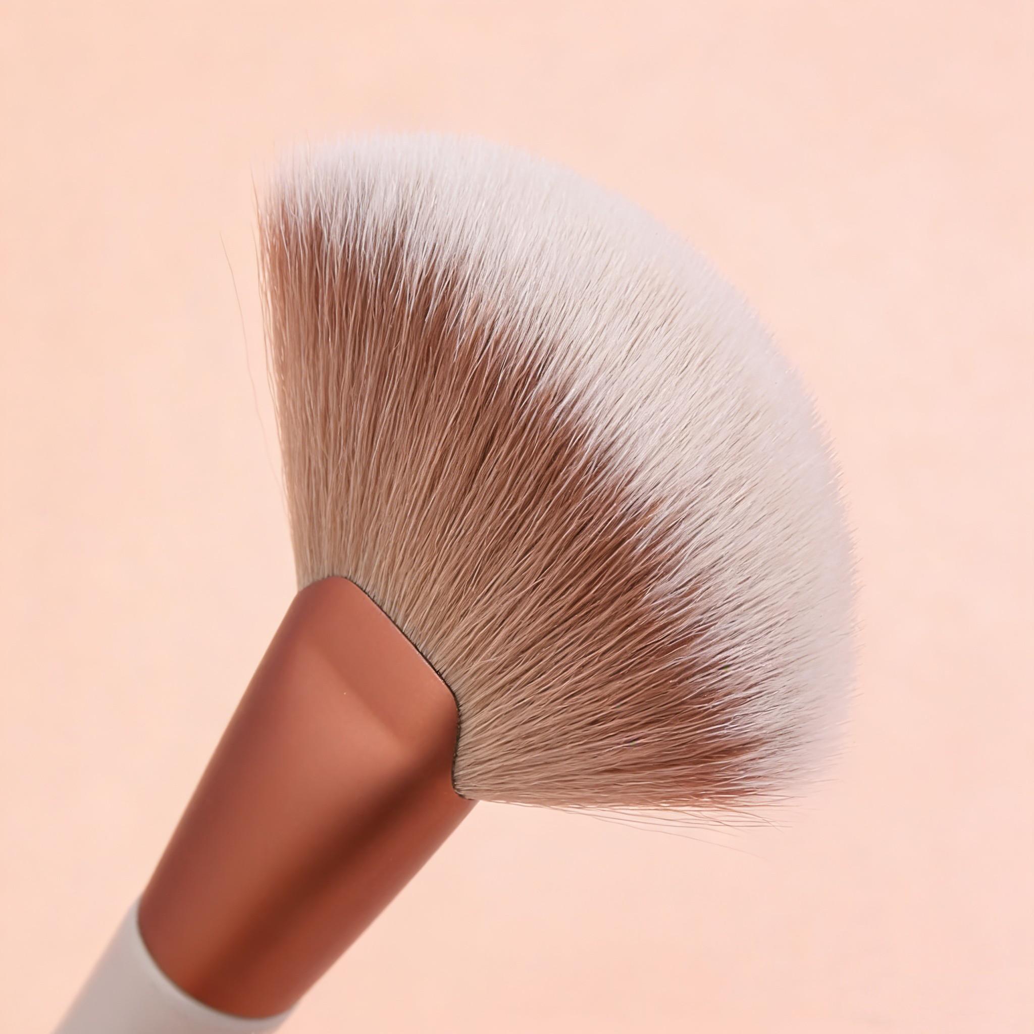 13pcs Makeup Brush Set Portable Blush Brush Eyeshadow Brush Complete Beauty Tools Suitable for Beginners Natural Flawless Finish Skin Friendly Even Powder Application All You Need for Full Face