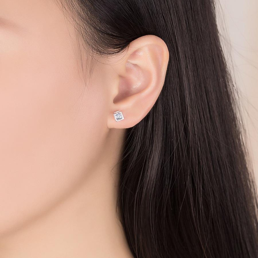 S925 silver love cube earrings geometric hollow square super flash diamond earrings personality creative simple temperament earrings