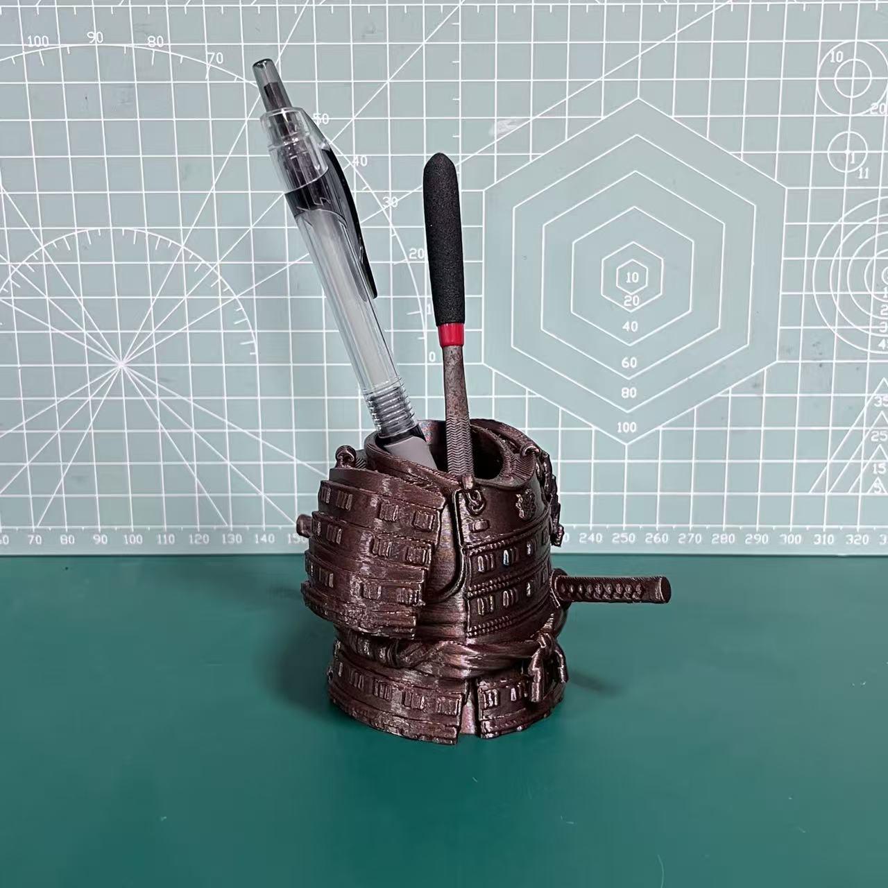 Creative Samurai Armor Pen Holder, Eco-Friendly Pla Material, Cute Desktop Organizer, Perfect Gift for Mother's Day, Halloween, Easter