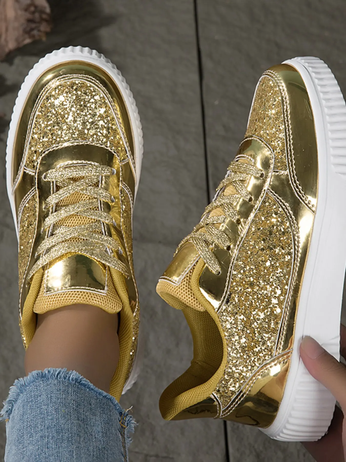 Women Glitter Gold Platform Sneakers Metallic Shiny Sequins Lace Up Skate Shoes Non-slip White Thick Sole Fashion Party Daily Casual Footwear