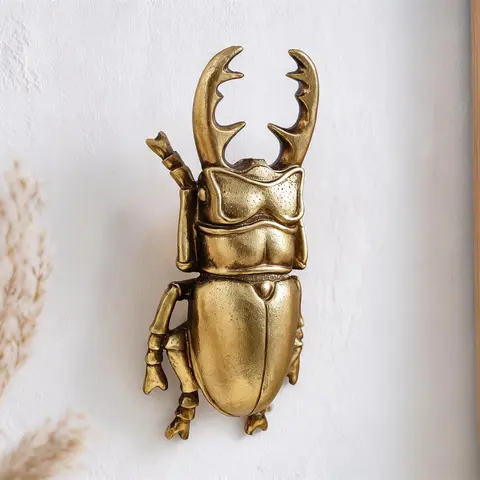 Creative Resin Bug Wall Mounted Hook, 1 Count Creative Insect Design Wall Hook, Home Decor for Living Room Bedroom Study Room, Shelves, Decoration, Hanging, Wall Mounted Hanger, Decorative Hooks