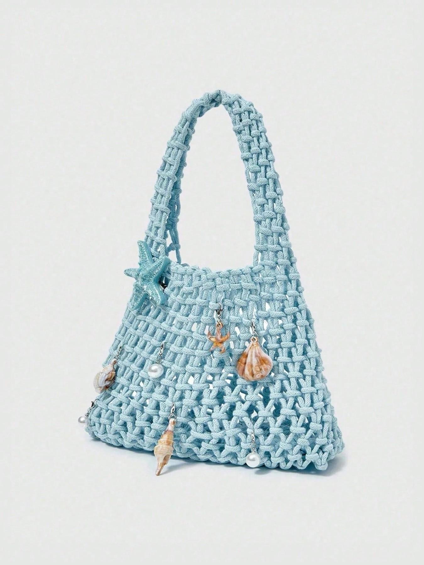 Gentle and stylish vintage woven handbag with starfish, shells, and pearls embellishment, sweet and exquisite style, can accommodate headphones and lipstick, suitable for party/vacation dressing scenes